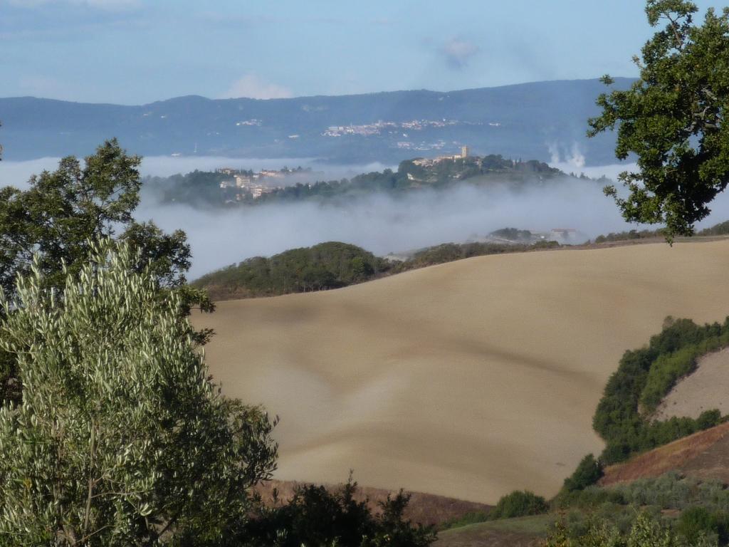 Il Podere Degli Artisti Hotell San Casciano dei Bagni Exteriör bild